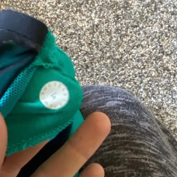 Lululemon Smooth Stride Bra Viridian Green / Black - Picture 4 of 5